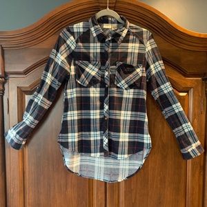 Daytrip long Sleeve Button Down Shirt  ~ Size Small